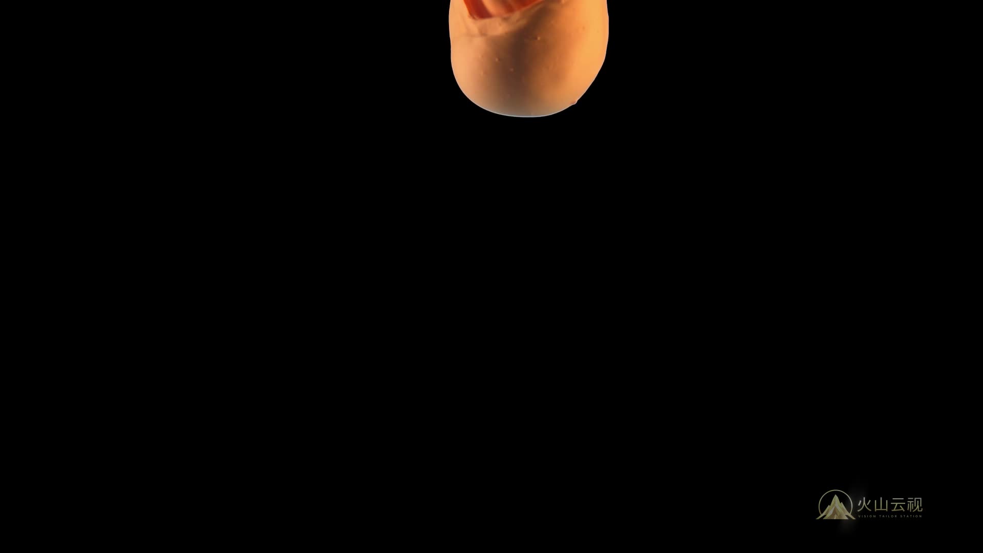 100923