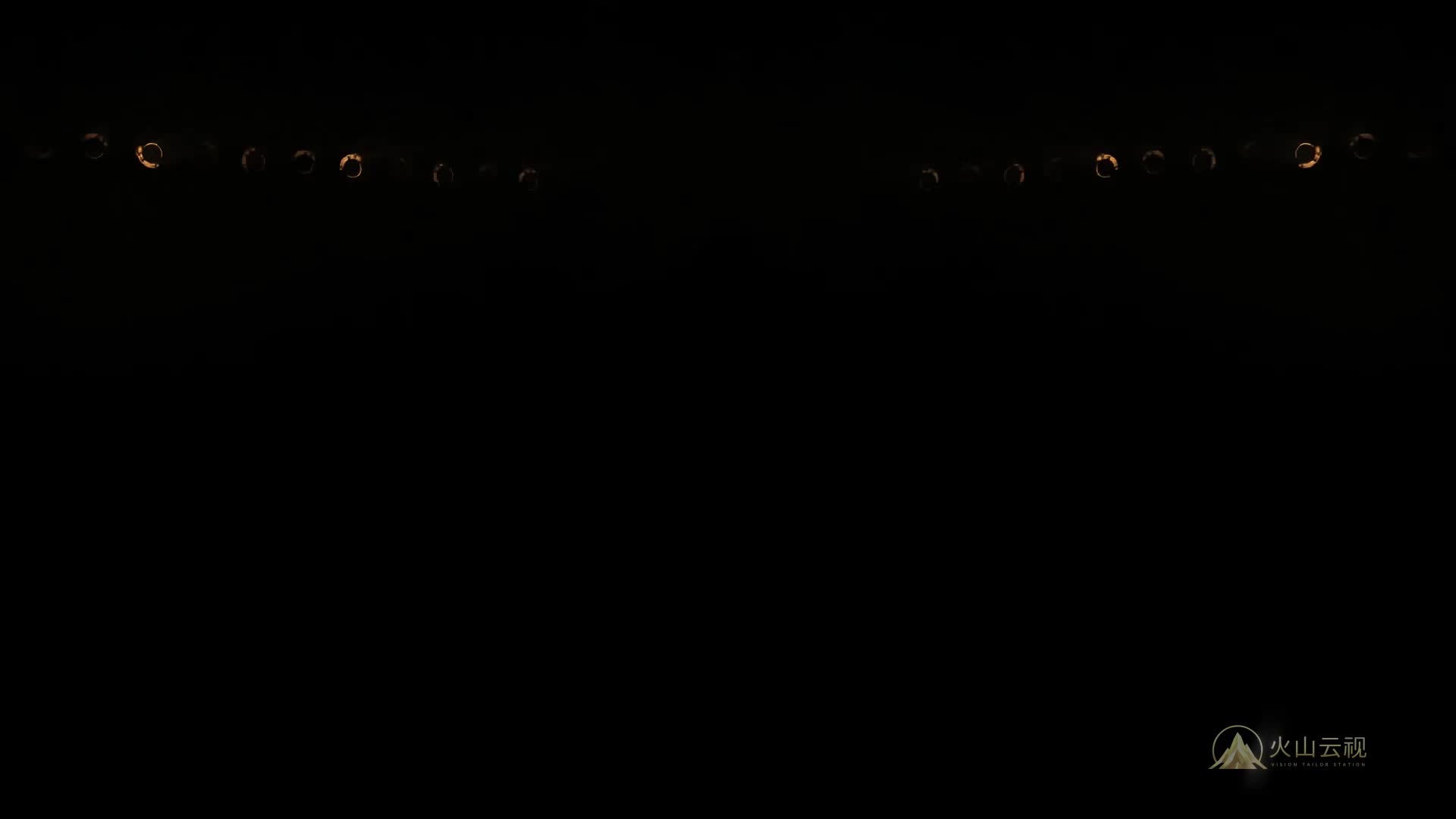 110580